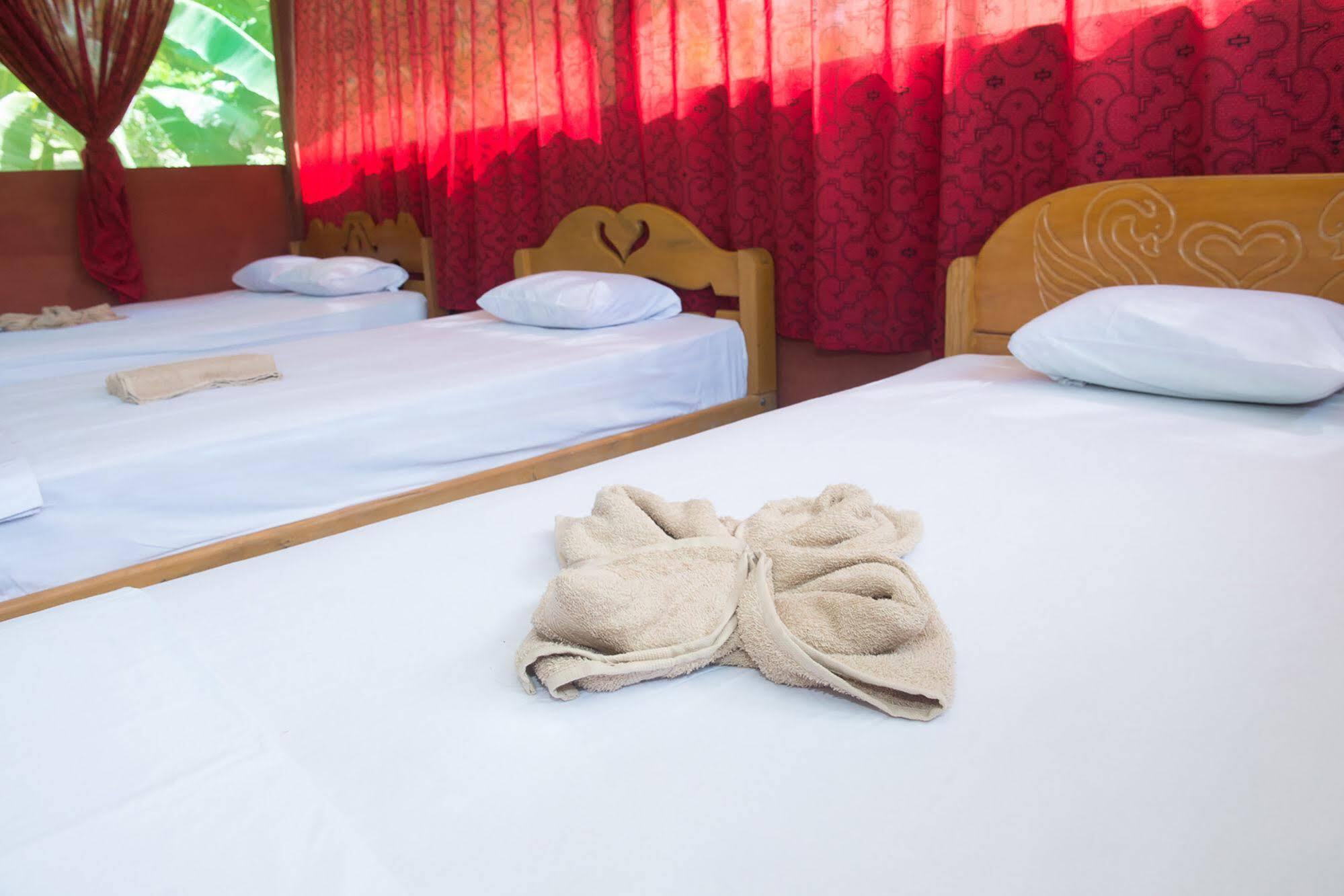 Maniti Expeditions Eco Lodge 이키토스 외부 사진